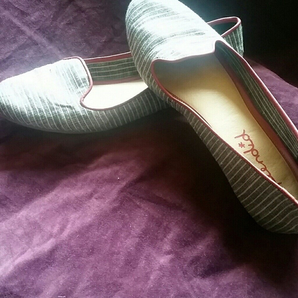 FiNal CALL Splendid shoes size 9